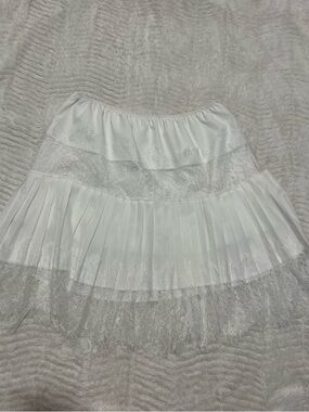 White skirt with lace detailing
